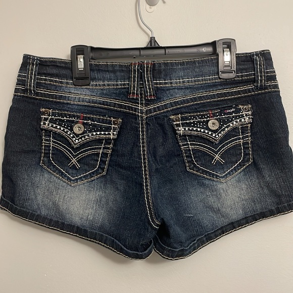 ANGELS DENIM SHORTS WOMENS SIZE 7 - Picture 3 of 3